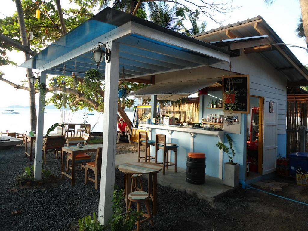 Хостел Think & Retro Cafe Lipa Noi Samui Экстерьер фото