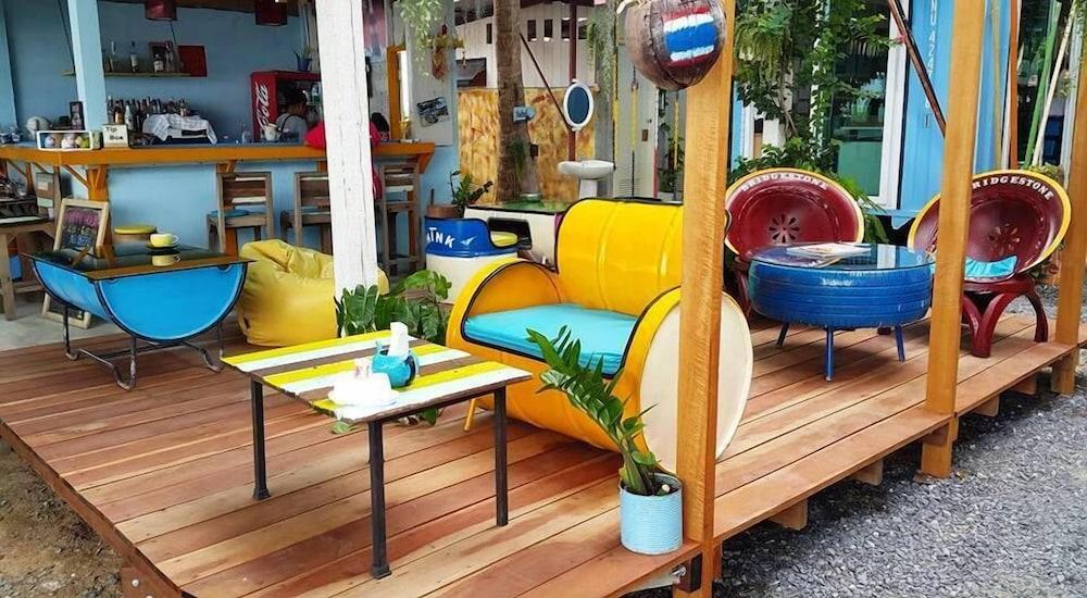 Хостел Think & Retro Cafe Lipa Noi Samui Экстерьер фото