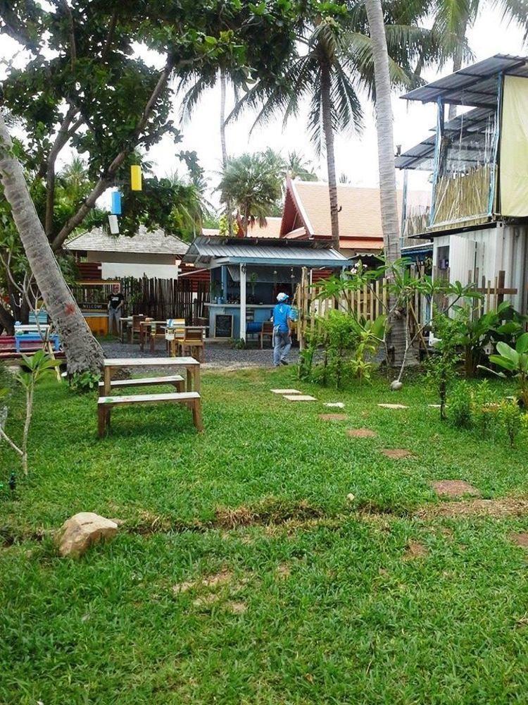 Хостел Think & Retro Cafe Lipa Noi Samui Экстерьер фото